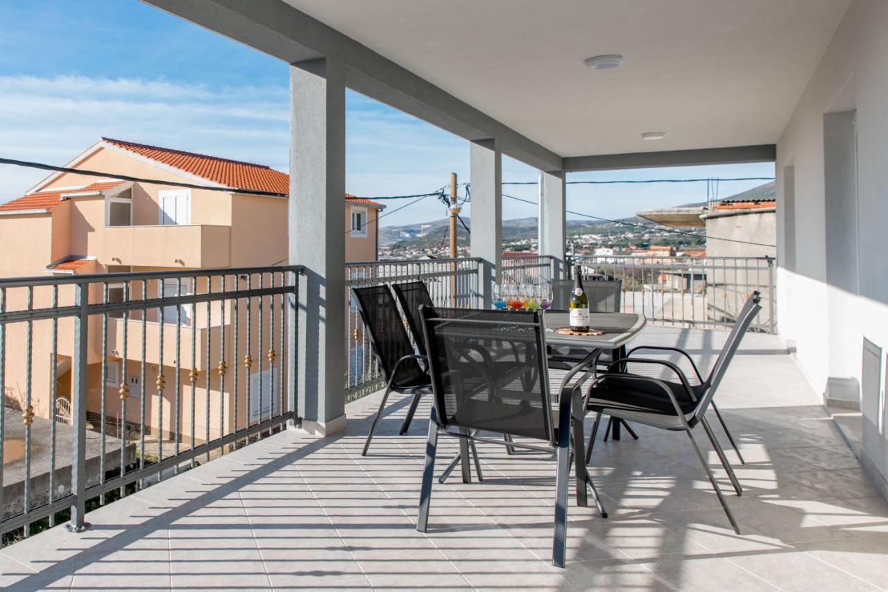 Apartments Zilic Kastel Stari Екстер'єр фото