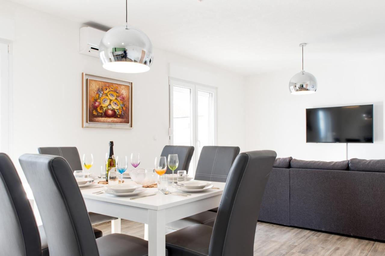 Apartments Zilic Kastel Stari Екстер'єр фото