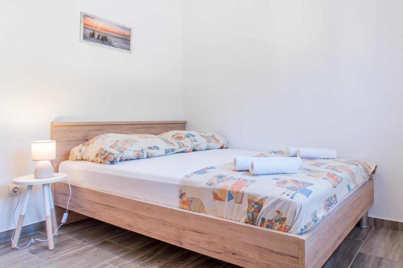 Apartments Zilic Kastel Stari Екстер'єр фото