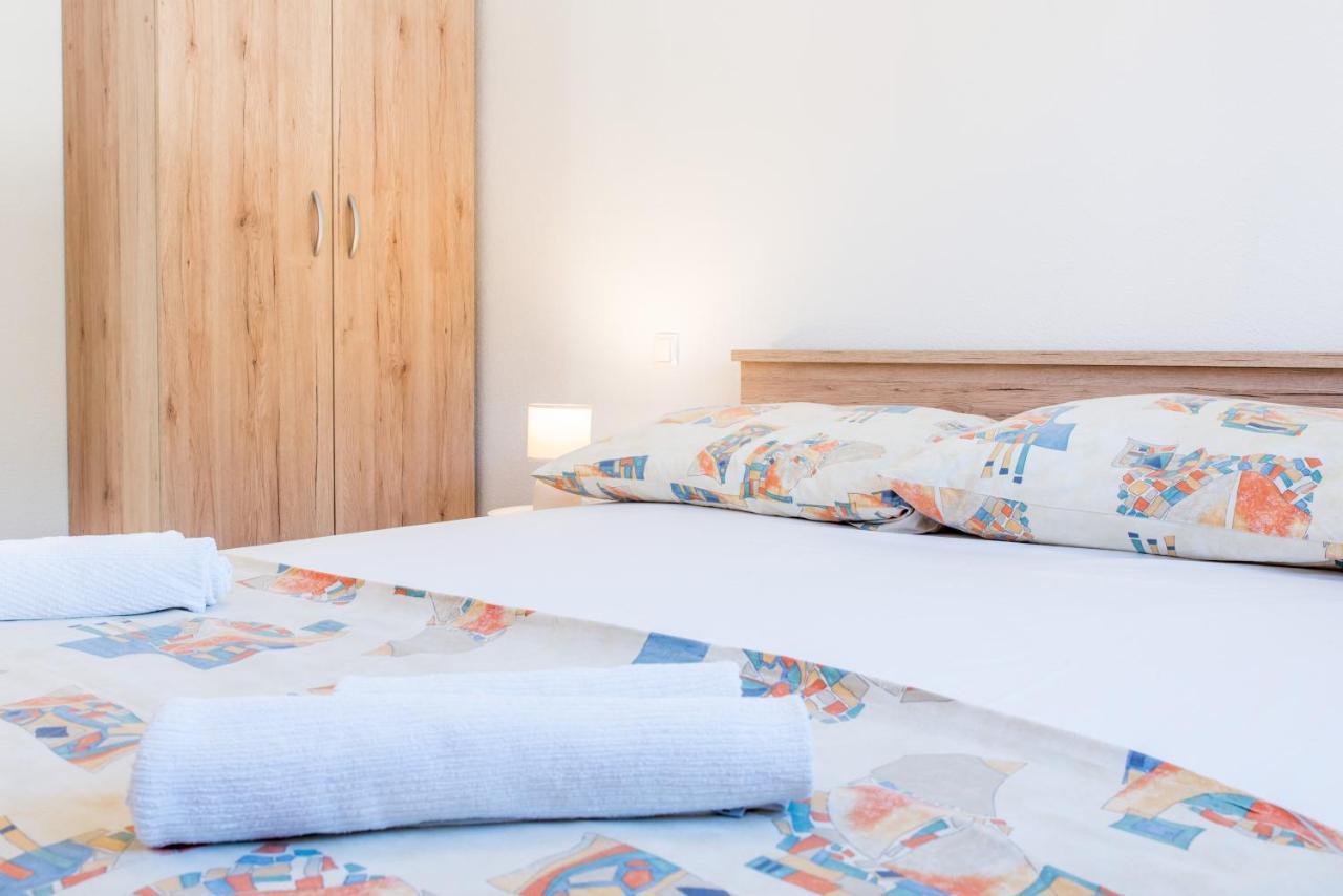 Apartments Zilic Kastel Stari Екстер'єр фото